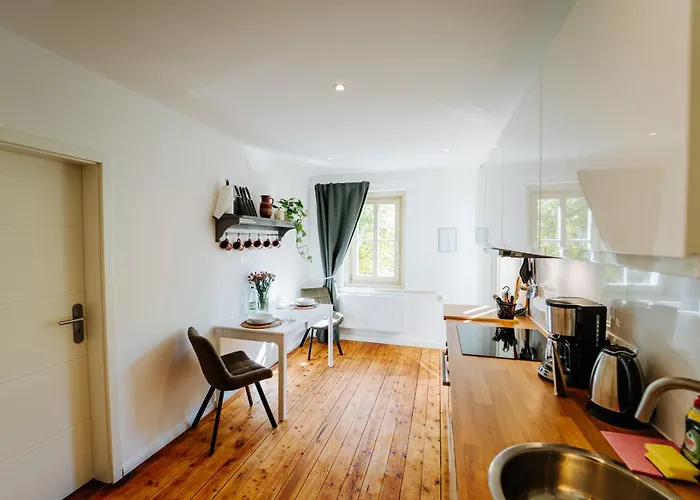 Levin 35qm 2personen Mit Pool Wifi Und Parken * Dornburg-Camburg